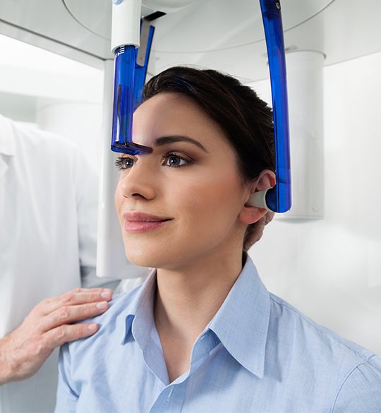 Woman receiving 3D CT Scan